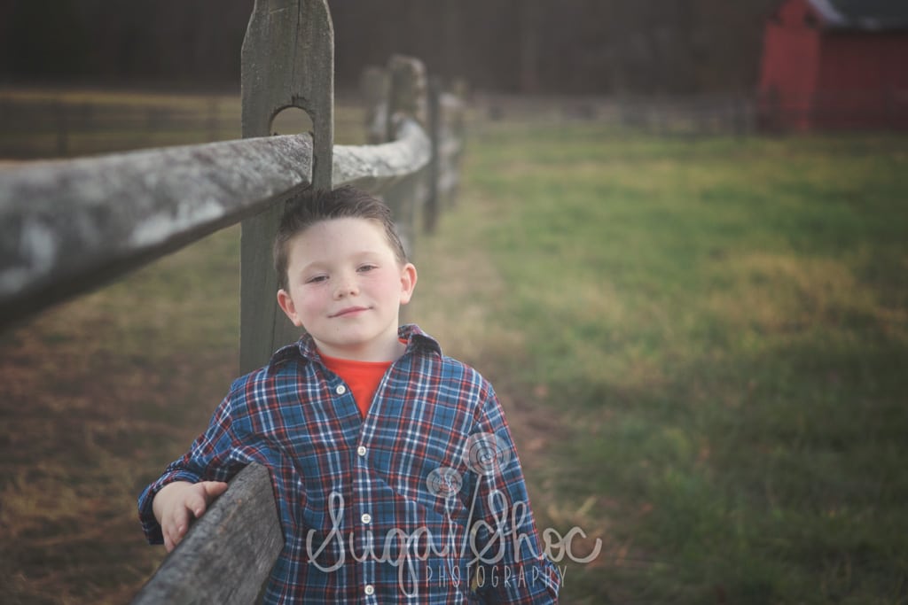 outdoor family and children photography session at the farm in bucks county