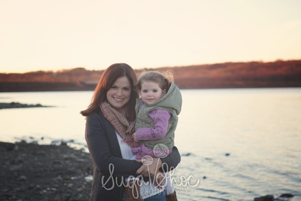 SugaShoc_Photography_Family_Photographer_Bucks County_Doylestown_PA_outdoor_family_session_mom_and_daughter_posed_by_lake