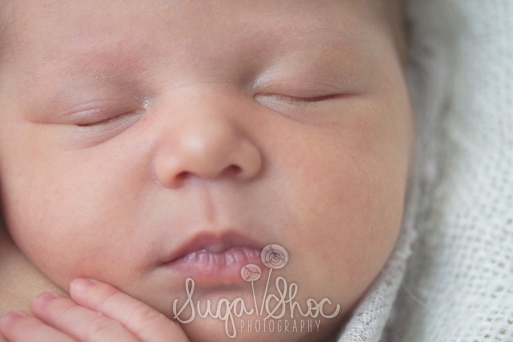 SugaShoc_Photography_Newborn_Photographer_Bucks County_Doylestown_PA_newborn_face