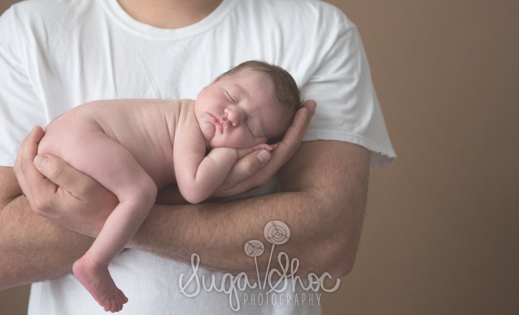 SugaShoc_Photography_Newborn_Photographer_Bucks County_Doylestown_PA_newborn_held_by_dad