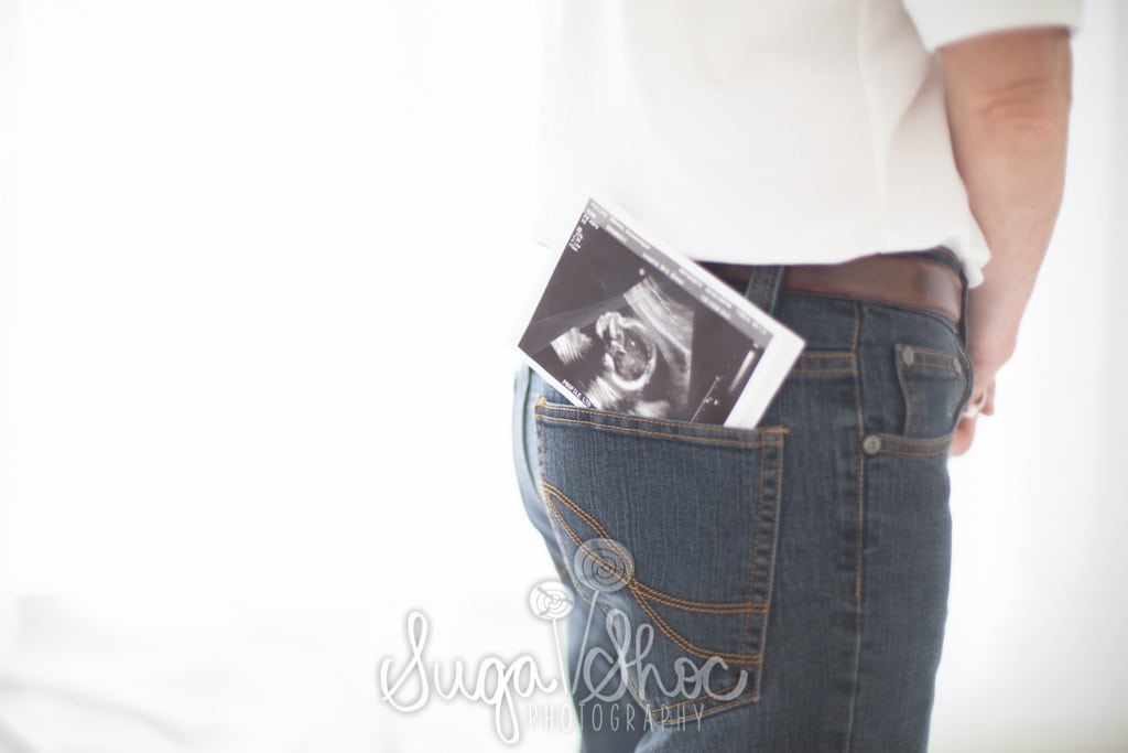 SugaShoc_Photography_Maternity_Photographer_Bucks County_Doylestown_PA_sonogram_in_back_pocket
