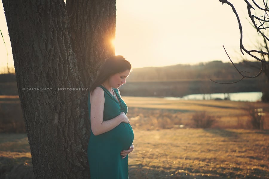 SugaShoc_Photography_Maternity_Photographer_Bucks_County_PA_Doylestown_PA_outdoor_maternity_photography_by_the_lake_at_sunset