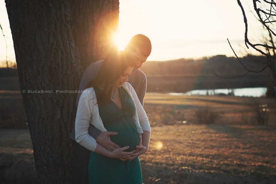 SugaShoc_Photography_Maternity_Photographer_Bucks_County_PA_Doylestown_PA_outdoor_couple_maternity_photography_by_the_lake_at_sunset