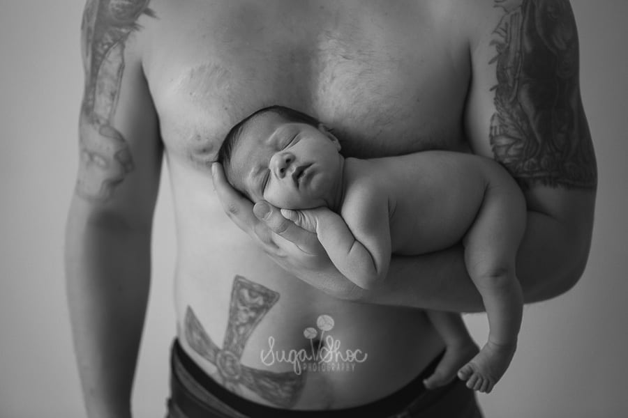 SugaShoc_Photography_Newborn_Photographer_Bucks_County_PA_Doylestown_PA_newborn_on_dad_arm_pose