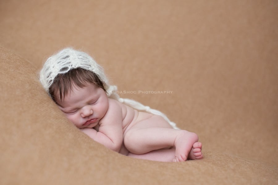 SugaShoc_Photography_Newborn_Photographer_Bucks_County_PA_Doylestown_PA_newborn_side_lying_pose