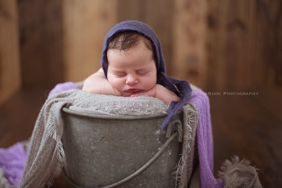 SugaShoc_Photography_Newborn_Photographer_Bucks_County_PA_Doylestown_PA_newborn_in_a_bucket_with_felted_head_wrap