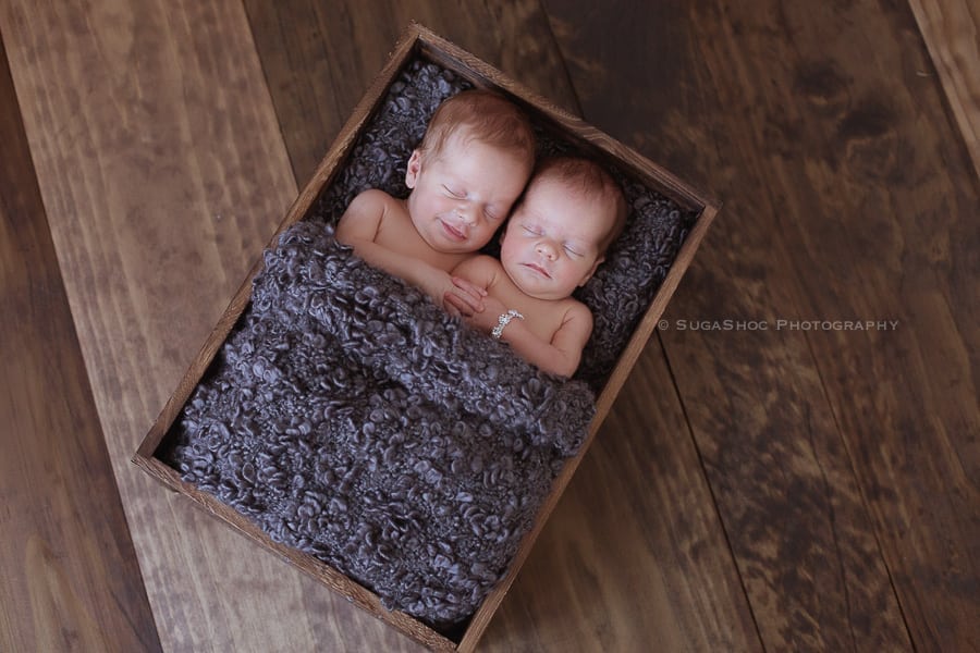 SugaShoc_Photography_Newborn_Twins_Photographer_Bucks_County_PA_Doylestown_PA_newborn_twins_posing_ideas_in_crate_asleep_in_blanket_sleepy_shimmer_bracelet