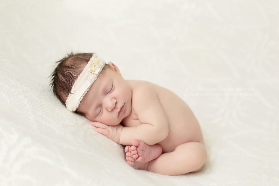 SugaShoc_Photography_Newborn_Photographer_Bucks_County_PA_Doylestown_PA_newborn_taco_pose_newborn_posing_ideas