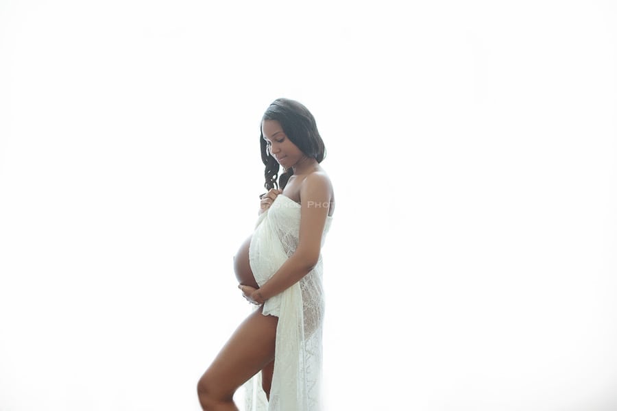SugaShoc_Photography_Maternity_Photographer_Bucks_County_PA_Doylestown_PA_in_studio_maternity_session_maternity_posing_ideas_maternity_backlit_photo