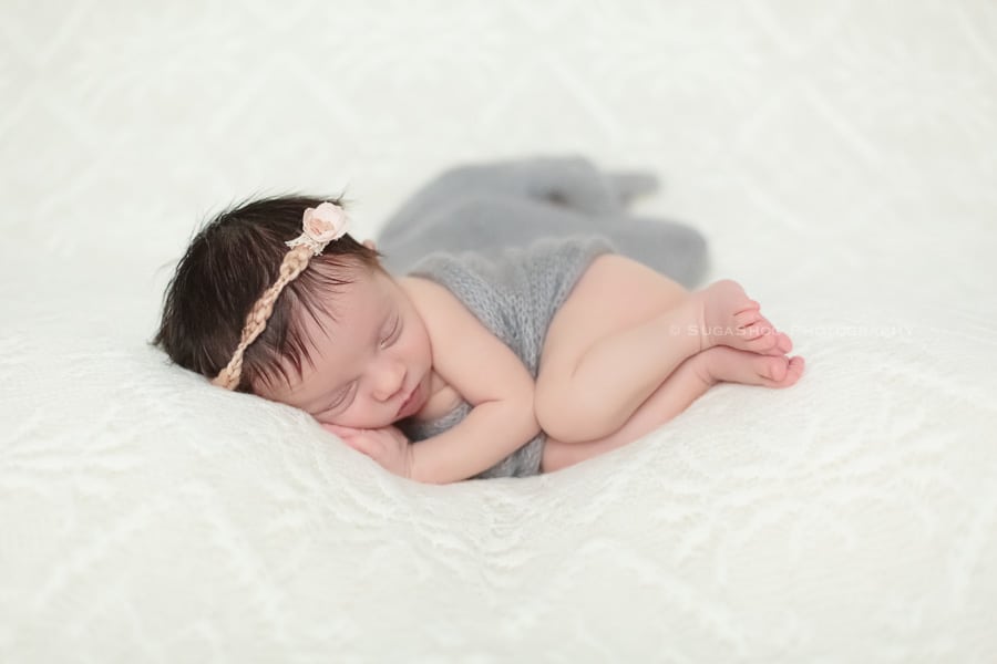 SugaShoc_Photography_Newborn_Photographer_Bucks_County_PA_Doylestown_PA_newborn_posing_ideas_newborn_laying_on_side_pose