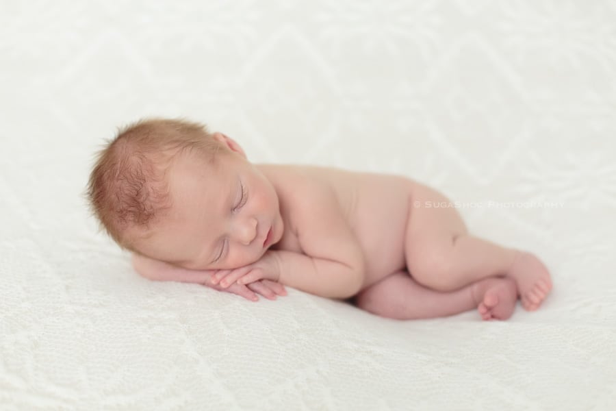 SugaShoc_Photography_Newborn_Photographer_Bucks_County_PA_Doylestown_PA_newborn_posing_ideas_newborn_side_laying_pose