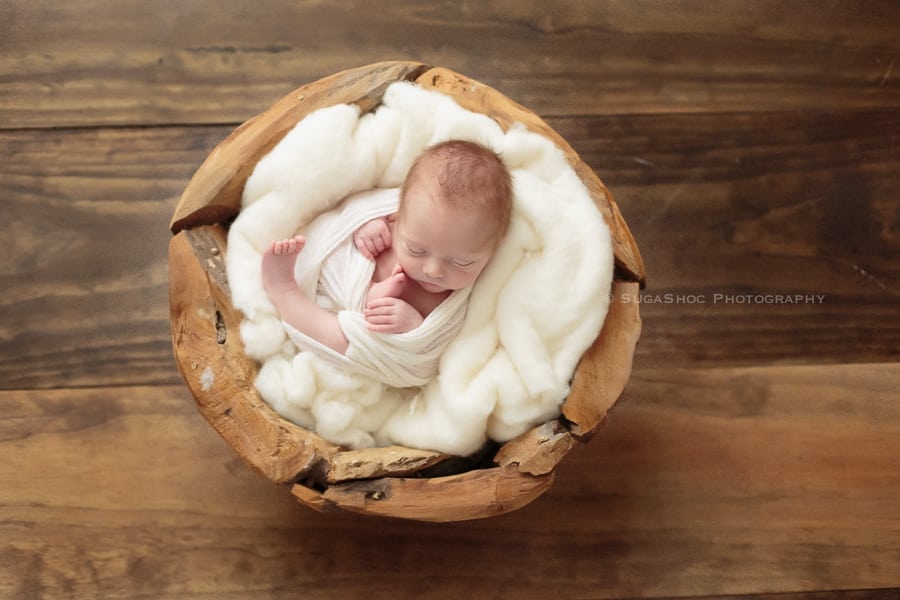 SugaShoc_Photography_Newborn_Photographer_Bucks_County_PA_Doylestown_PA newborn posing ideas newborn in wood puzzle bowl