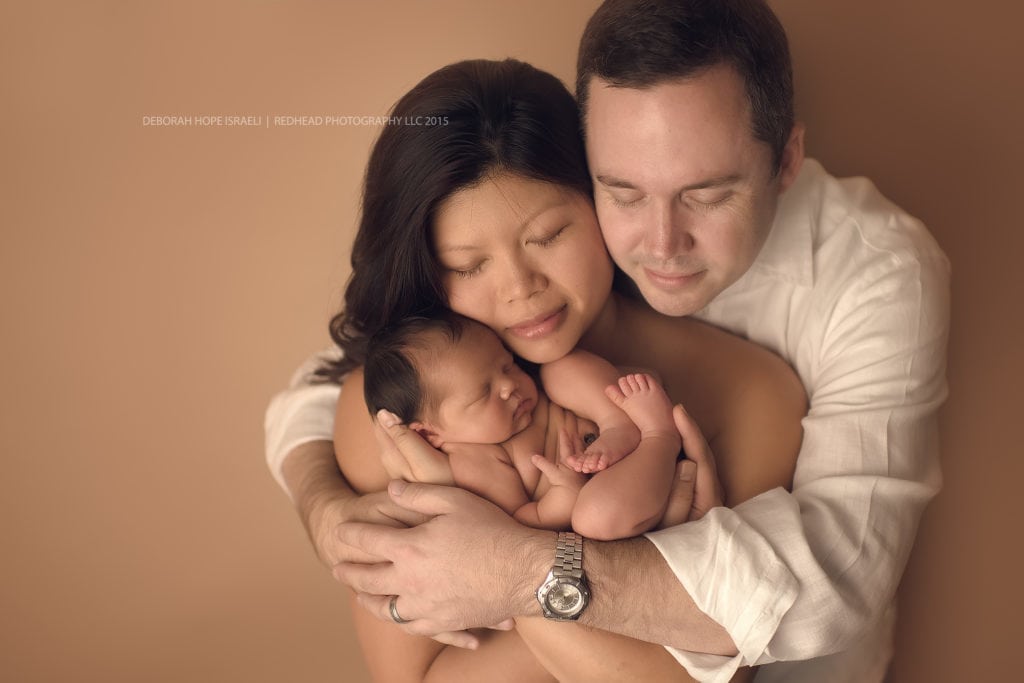 SugaShoc_Photography_Newborn_Photographer_Bucks_County_PA_Doylestown_PA_parents_with_baby_newborn_posing_ideas