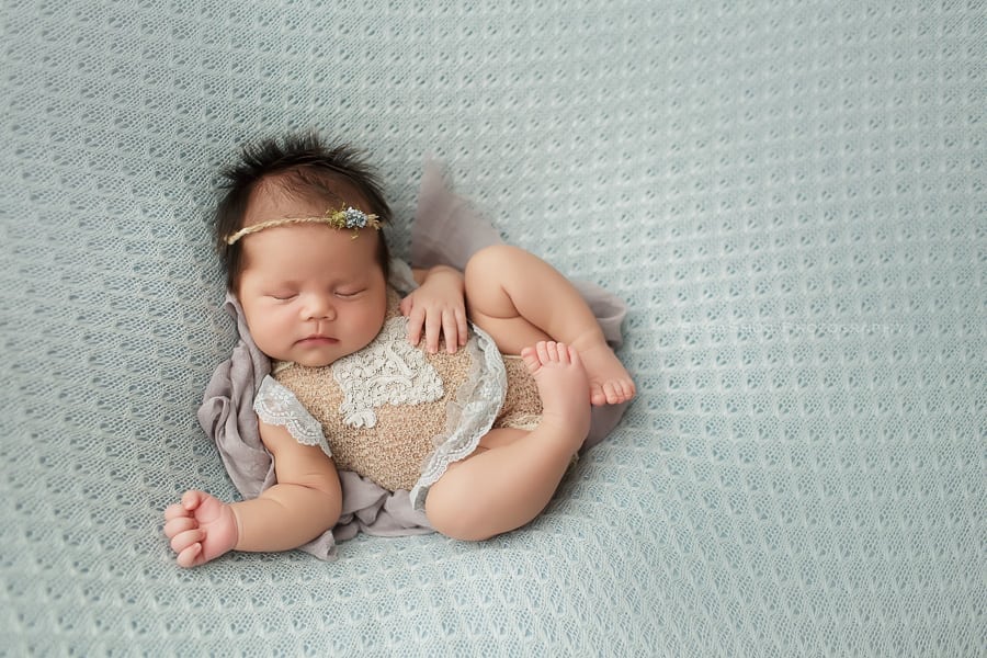 SugaShoc_Photography_Newborn_Photographer_Bucks_County_PA_Doylestown_PA_newborn_sleeping_looking_relaxed_newborn_posing_ideas